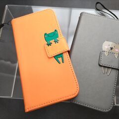 カエルとラッコ　スマホケース2個セット　シャープアクオスSH-M...