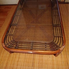 テーブル　机の画像