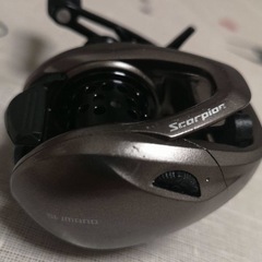 Shimano シマノ ベイトリール17 スコーピオン BFS 左の画像