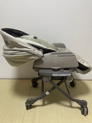 combi   ハイローチェア　電動　電動ハイローチェア
