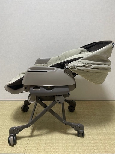 combi   ハイローチェア　電動　電動ハイローチェア
