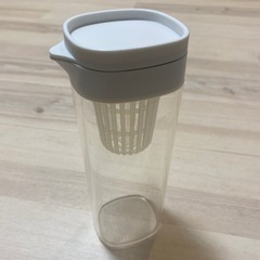 横置きできる　ストレーナー付き冷水筒　(無印良品)