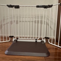 ベビーゲート 置くだけ　日本育児の画像