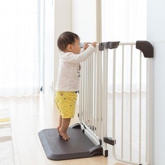 ベビーゲート 置くだけ　日本育児の画像