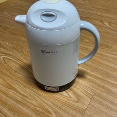 電気ポット Pure Black (ホワイト) の画像