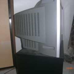 ブラウンカンTV・TV台　20インチ　+　VHSレコーダー二台+VHS番組３５本の画像