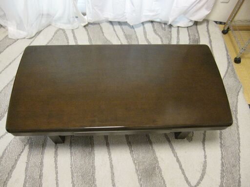 センターテーブル　ニトリ製