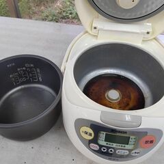 象印 マイコン炊飯ジャー　5.5合炊きの画像