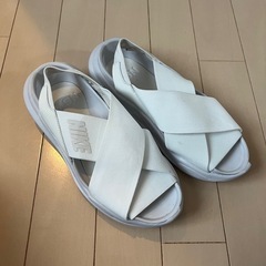 NIKE ナイキ　サンダル　23センチの画像