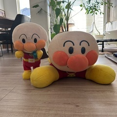 ふりふりアンパンマンとまたがれるアンパンマン