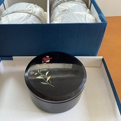 塗り蓋付き器　5客セット