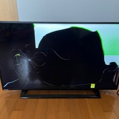 【ジャンク品】液晶割れ40型テレビの画像
