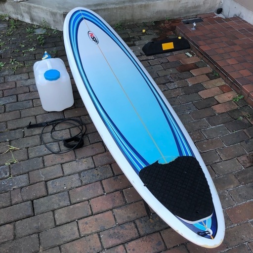 NSP サーフボード710 ミッドレングス　エポキシ　水タンク、リーシュ付き　直ぐに始められます