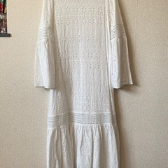 コットンレース長袖ワンピース白の画像