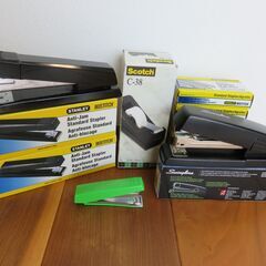 【未使用】大型ステープラー３セット＋おまけ【ばら売可】の画像