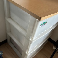 【受け取り8/13まで】プラチェストの画像