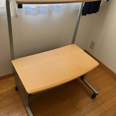 パソコン作業机（スライド式・座タイプ）