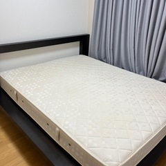 ベッド （※フレームのみ） 【受け渡し予定者決定致しました】クイーンサイズ 近