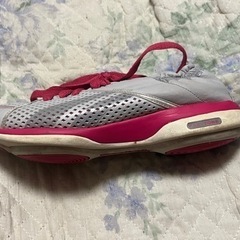 靴/バッグ 靴 スニーカーリーボックイージートーンの画像