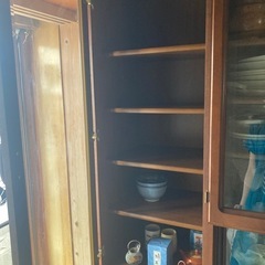 食器棚の画像
