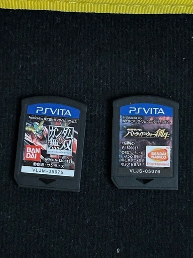 PSVITA本体 ケース ゲームソフト3本