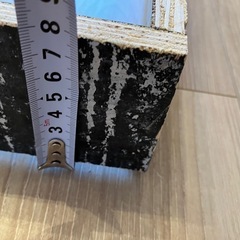 木の枠　フレームの画像