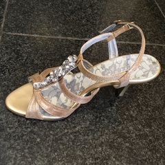 EIZO サンダル　23.5cmの画像