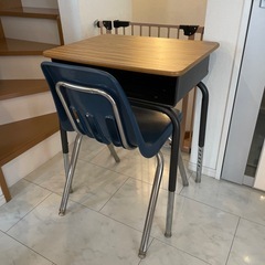 机/イスセット(新品だと合計65,000円)