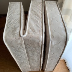 ベッド マットレス シングル  三つ折りの画像