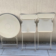 IKEA ガーデンテーブル&チェア2脚　セット　屋外　テラス（sundso スンドソー  シリーズ）の画像
