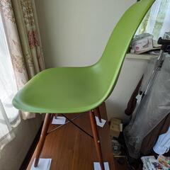 Eames イームズチェア 椅子の画像