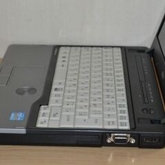 ◇格安！A4サイズ　ノートパソコン #146　Win11　新規インストール-//認証済み！　ACアダプタ付属!!  の画像
