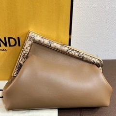 【極美品】フェンディ ショルダーバッグ ファースト スモール 8BP129 パイソン FENDI クラッチ 2way バック 斜め掛け イタリア製 レディースの画像