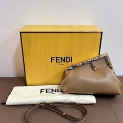 【極美品】フェンディ ショルダーバッグ ファースト スモール 8BP129 パイソン FENDI クラッチ 2way バック 斜め掛け イタリア製 レディース