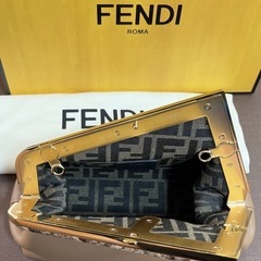 【極美品】フェンディ ショルダーバッグ ファースト スモール 8BP129 パイソン FENDI クラッチ 2way バック 斜め掛け イタリア製 レディースの画像