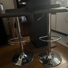 カウンターチェアー