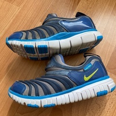 子ども靴　
NIKE ダイナモ　19㎝　　の画像