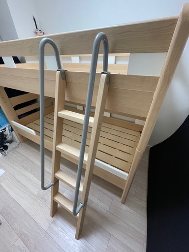 【商談中となりました】
木製2段ベッド