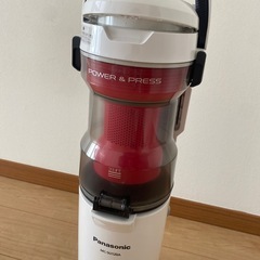Panasonic 電気掃除機　サイクロン式
の画像