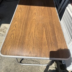 キャンプ　折りたたみ式　テーブルの画像