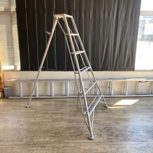 剪定　三脚　脚立　180cm（6尺） アルミ　軽量　梯子