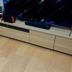 テレビ台　55in～75in