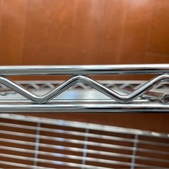 【受渡確約済】アイリスオーヤマ　メタルラック 横90cm 4段　キャスター付き)の画像