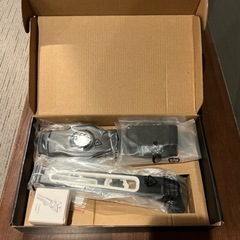 (未使用品)タブレット スタンド 壁掛け 卓上 両用 iPad/スマホ(4.7〜13.5インチ)　ホルダー 折りたたみ 360°回転 自由調節（ブラック）【引き取り限定】 の画像