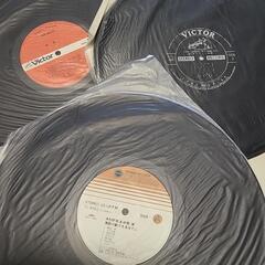 八代亜紀大全集のケースに演歌レコード 色々の画像