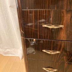 アンティークタンスの画像