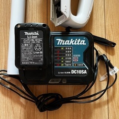 makita CL108FD 充電式クリーナの画像