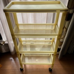 キャスター付きワゴン