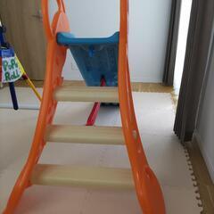 室内使用滑り台の画像