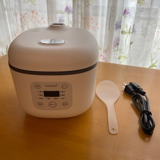 購入者決定!買って２ヶ月!炊飯器3合炊き